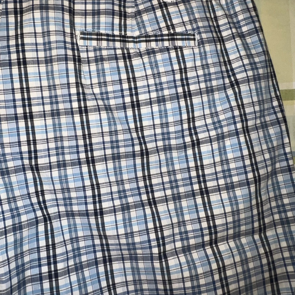 Bundle of 5 Bermuda style woman size 18 ( 4 preowned & 1 NWT) - Picture 12 of 16